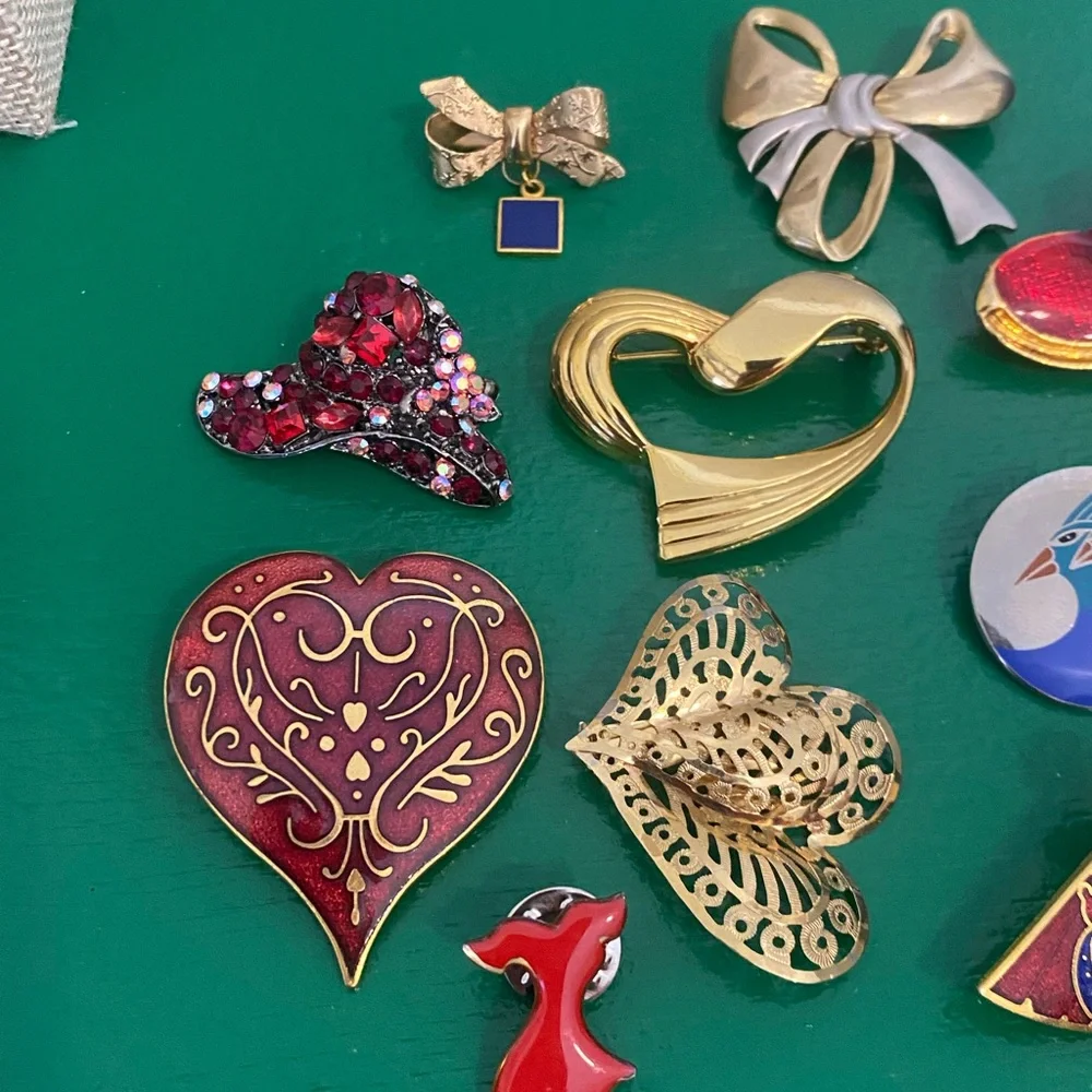 Brooch/pin lot. - Picture 3 of 5